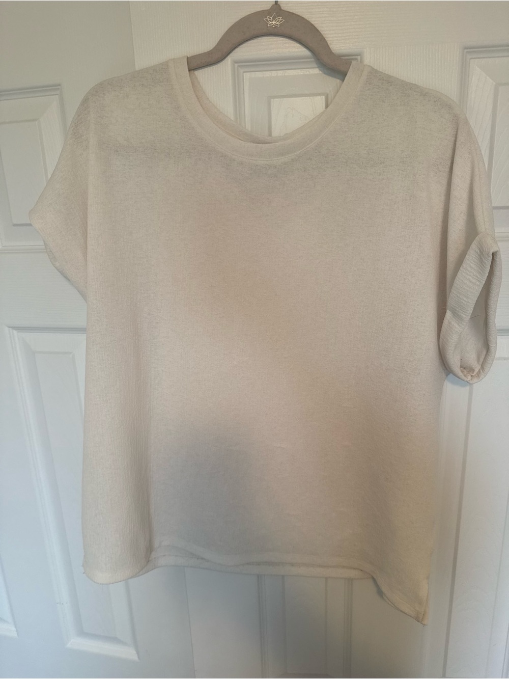 Reitmans Cream Short-Sleeve Crewneck Top